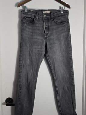 Levi's Women's Straight Leg Jeans in Faded Charcoal